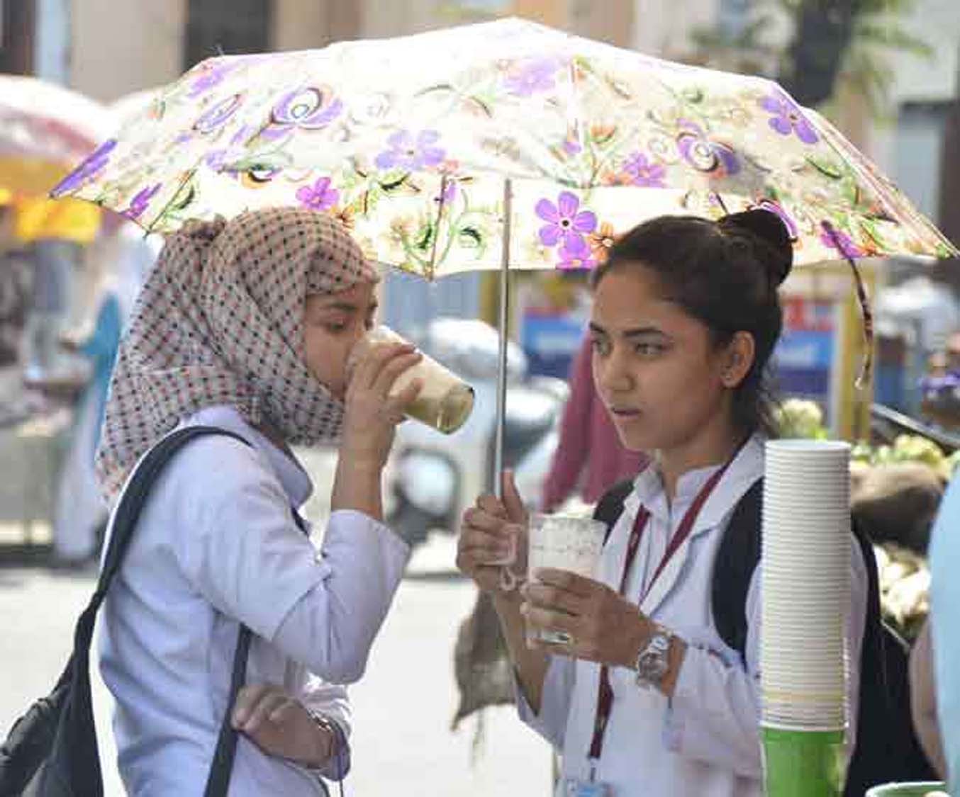 मौसम अपडेट : उत्तराखण्ड से मानसून हुआ विदा.......पहाड़ो में मौसम सुहाना तो मैदान में गर्मी दिखा रही अपने तेवर। आखिर कब और कैसे ? Tap कर जाने